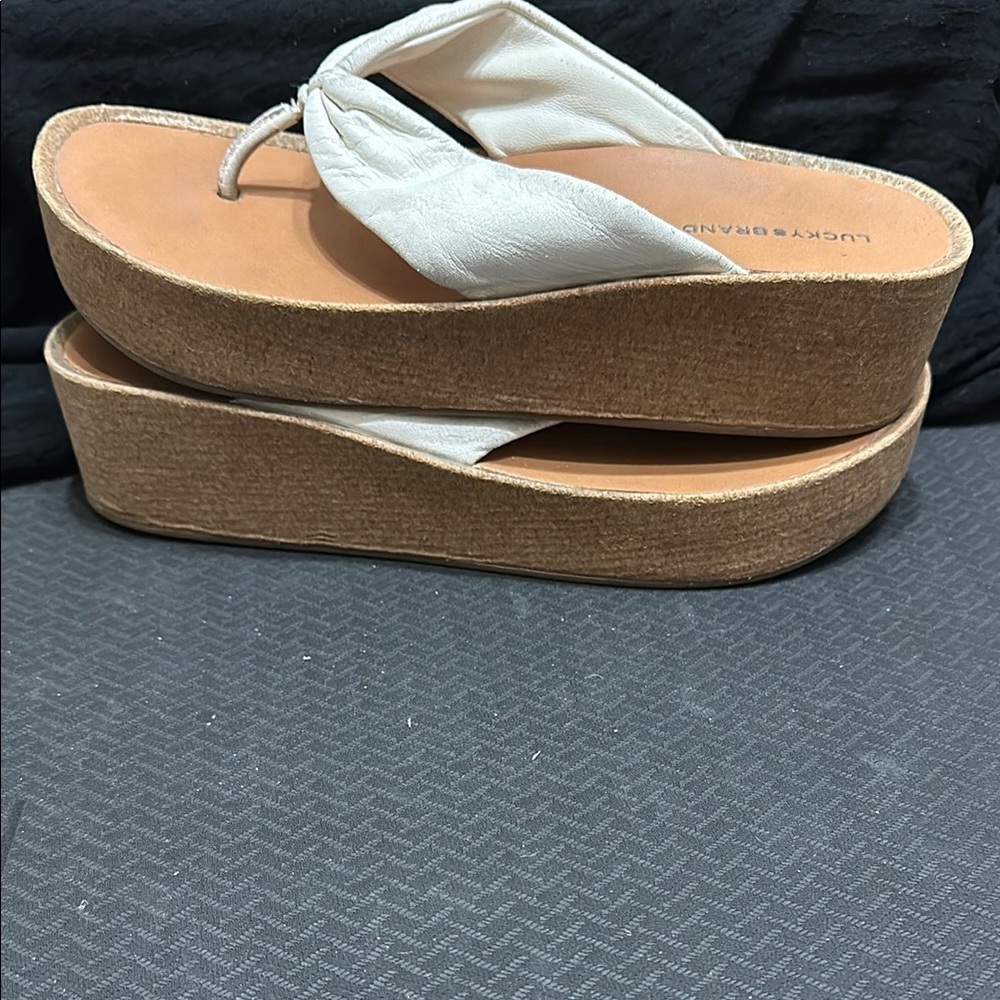 Lucky Brand White Sandals with Thong Style and Braided Straps - Picture 7 of 7